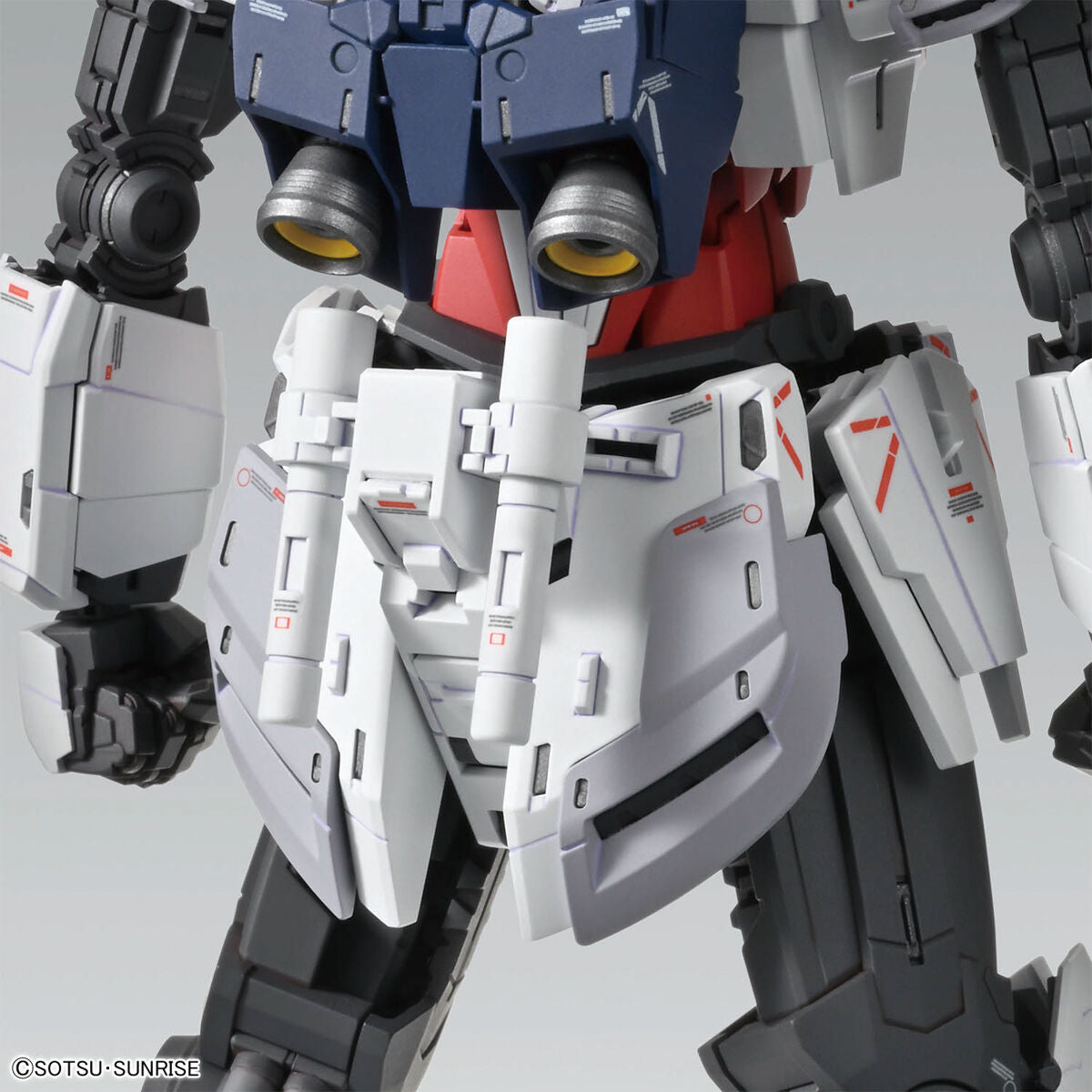 MG 1/100 Narrative Gundam C-Packs Ver.Ka - Damaged Box (1)