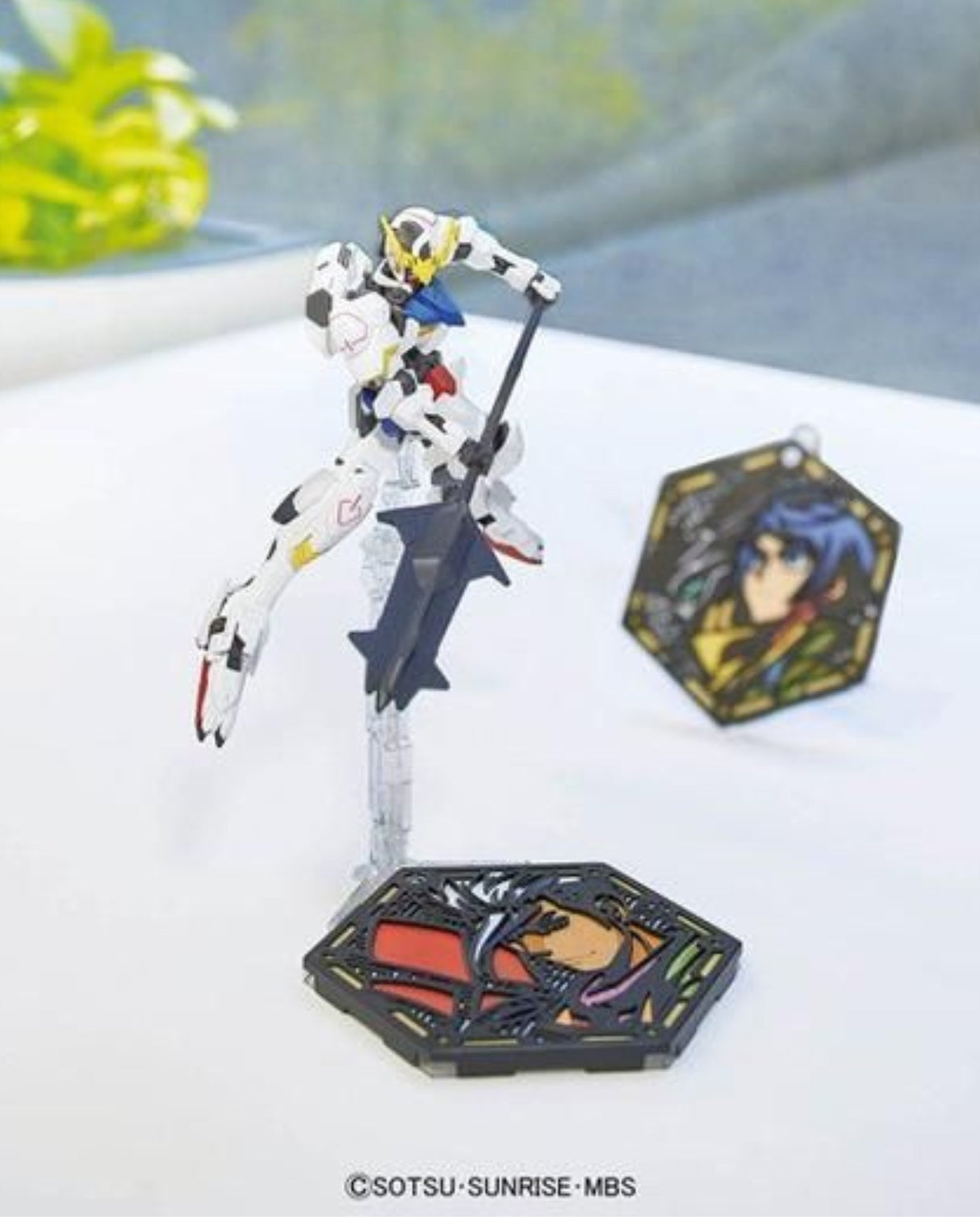 Character Stand Plate Olga Itsuka