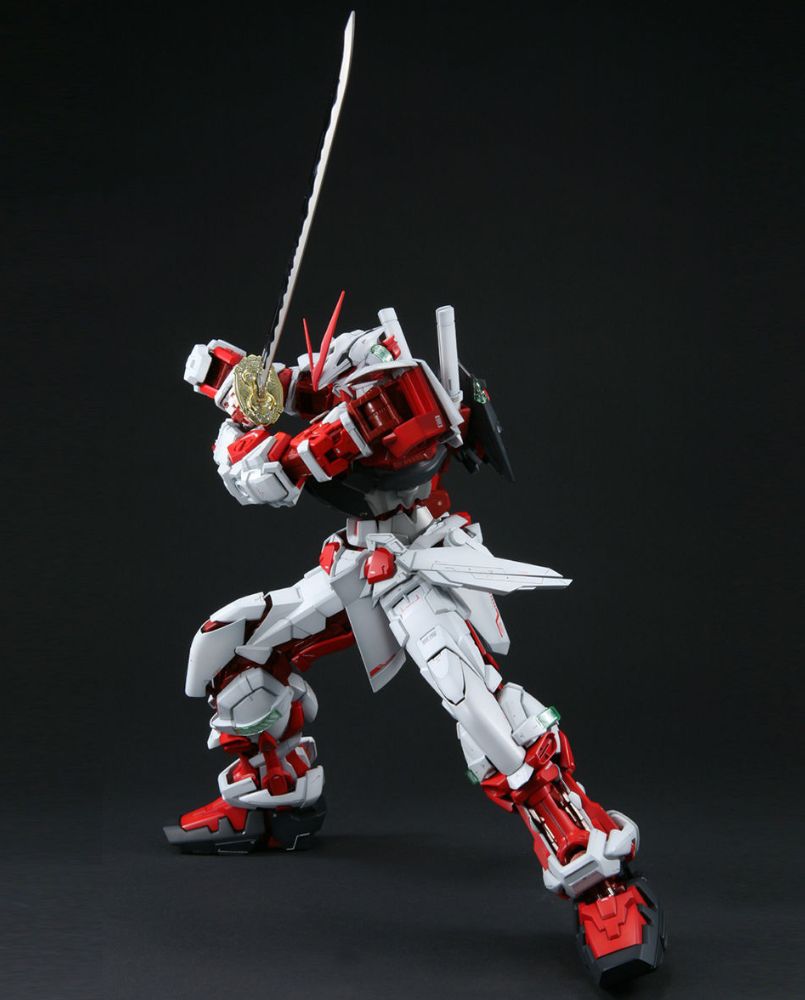 PG 1/60 Gundam Astray Red Frame