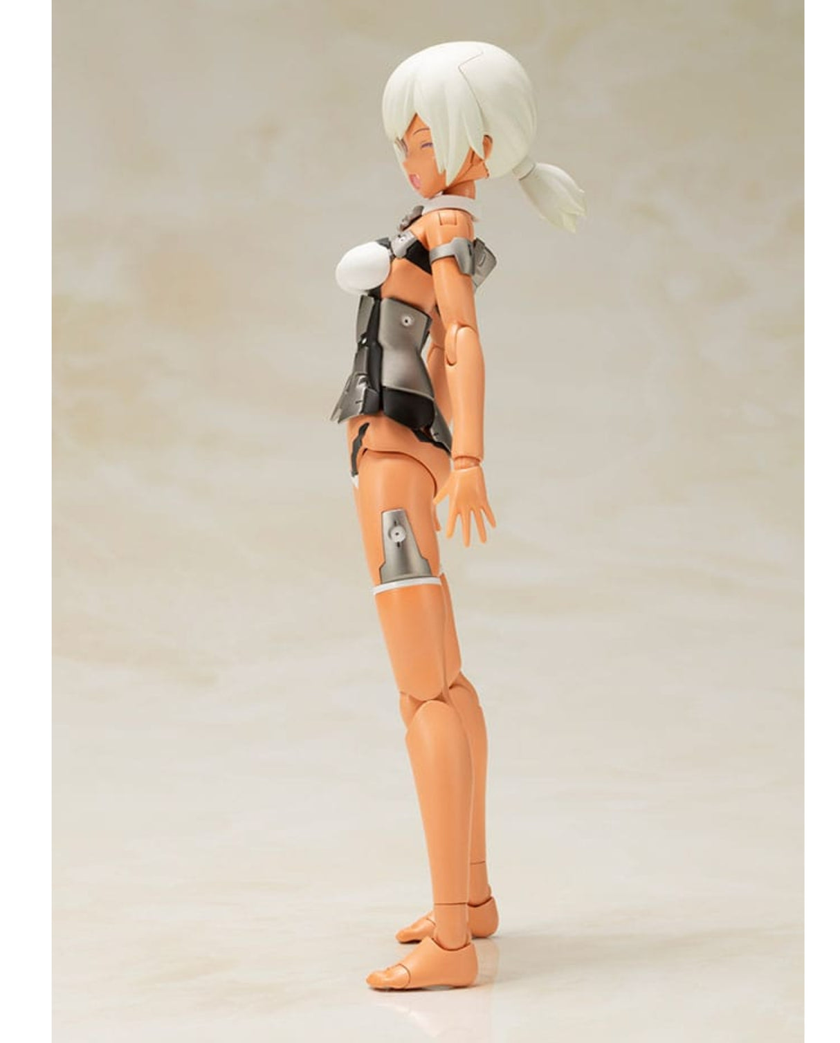 Laetitia Silver Version : Frame Arm Girl