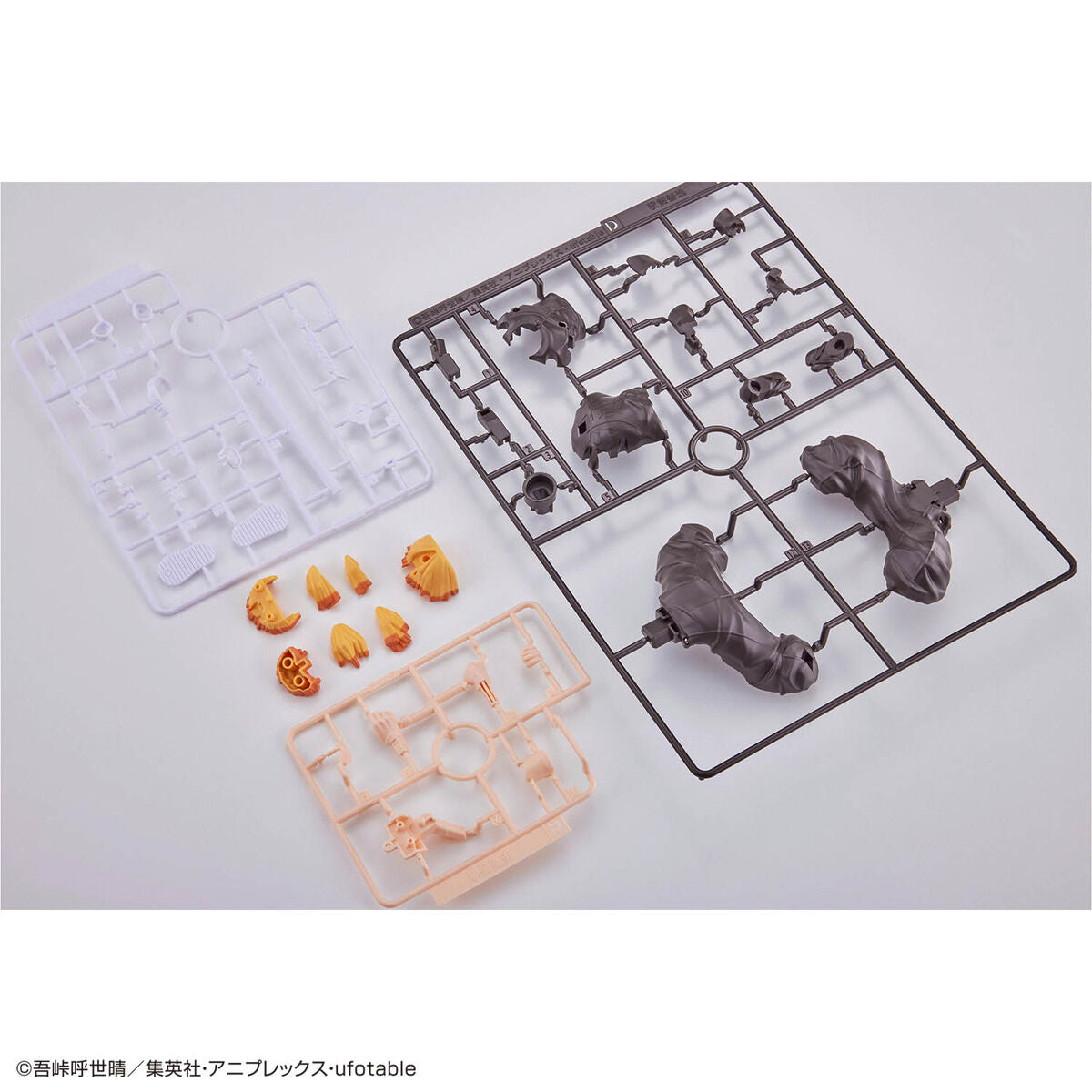 Demon Slayer Model Zenitsu Agatsuma