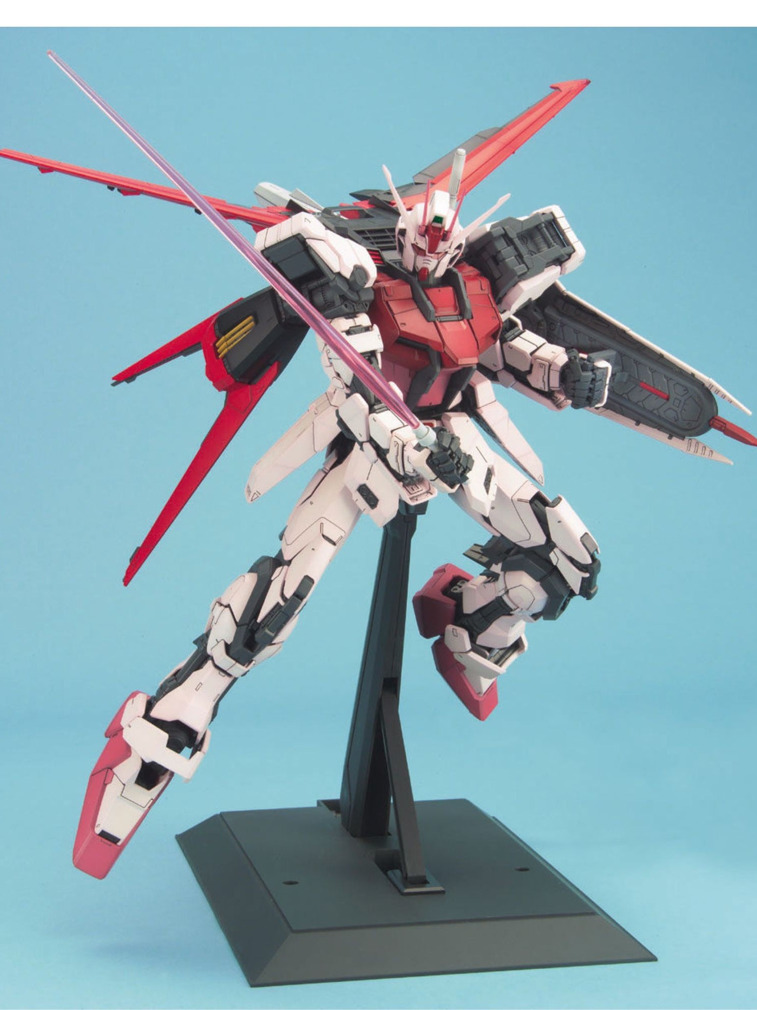 PG 1/60 Strike Rouge + Sky Grasper