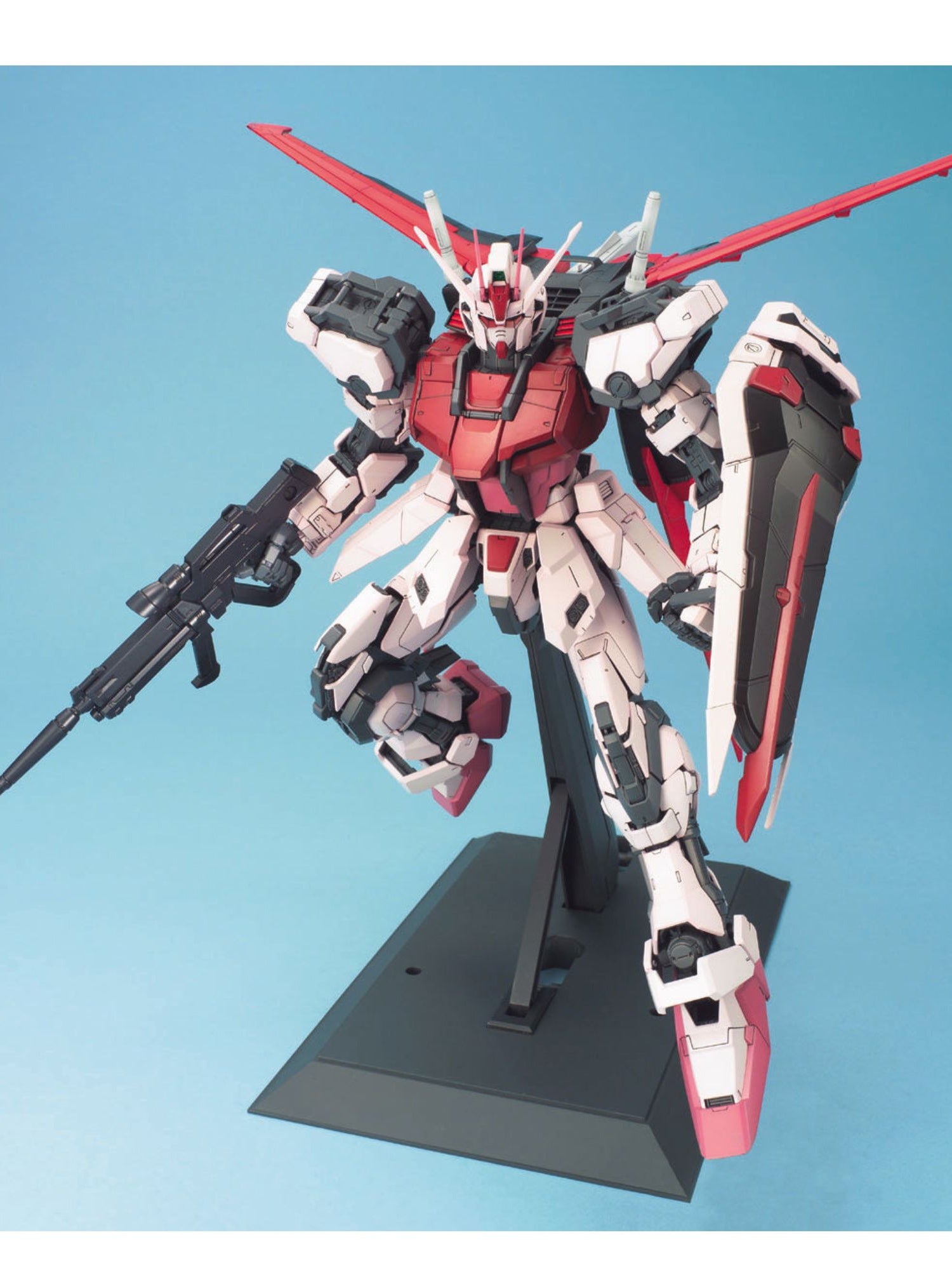 PG 1/60 Strike Rouge + Sky Grasper