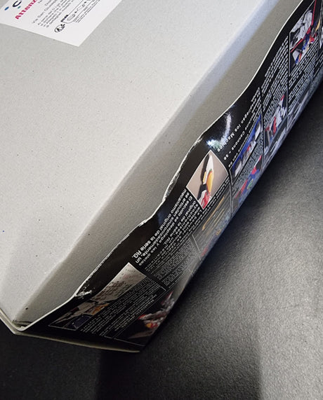 RG 1/144 Wing Gundam Zero - Damaged Box (1)