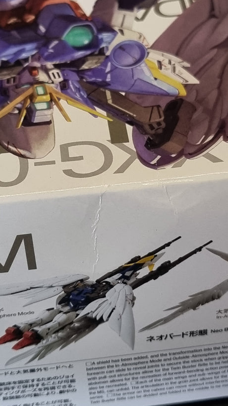 MG 1/100 Wing Gundam Zero EW Ver.Ka - Damaged Box (2)
