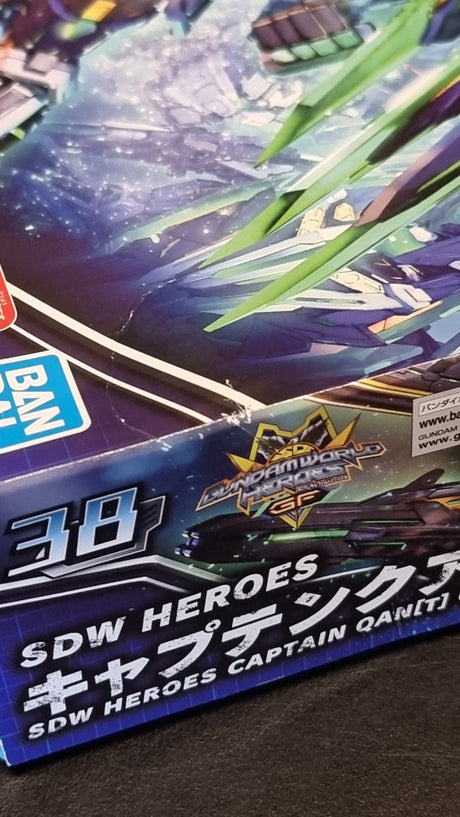 SDW Heroes Captain QANT GF - Damaged Box (1)