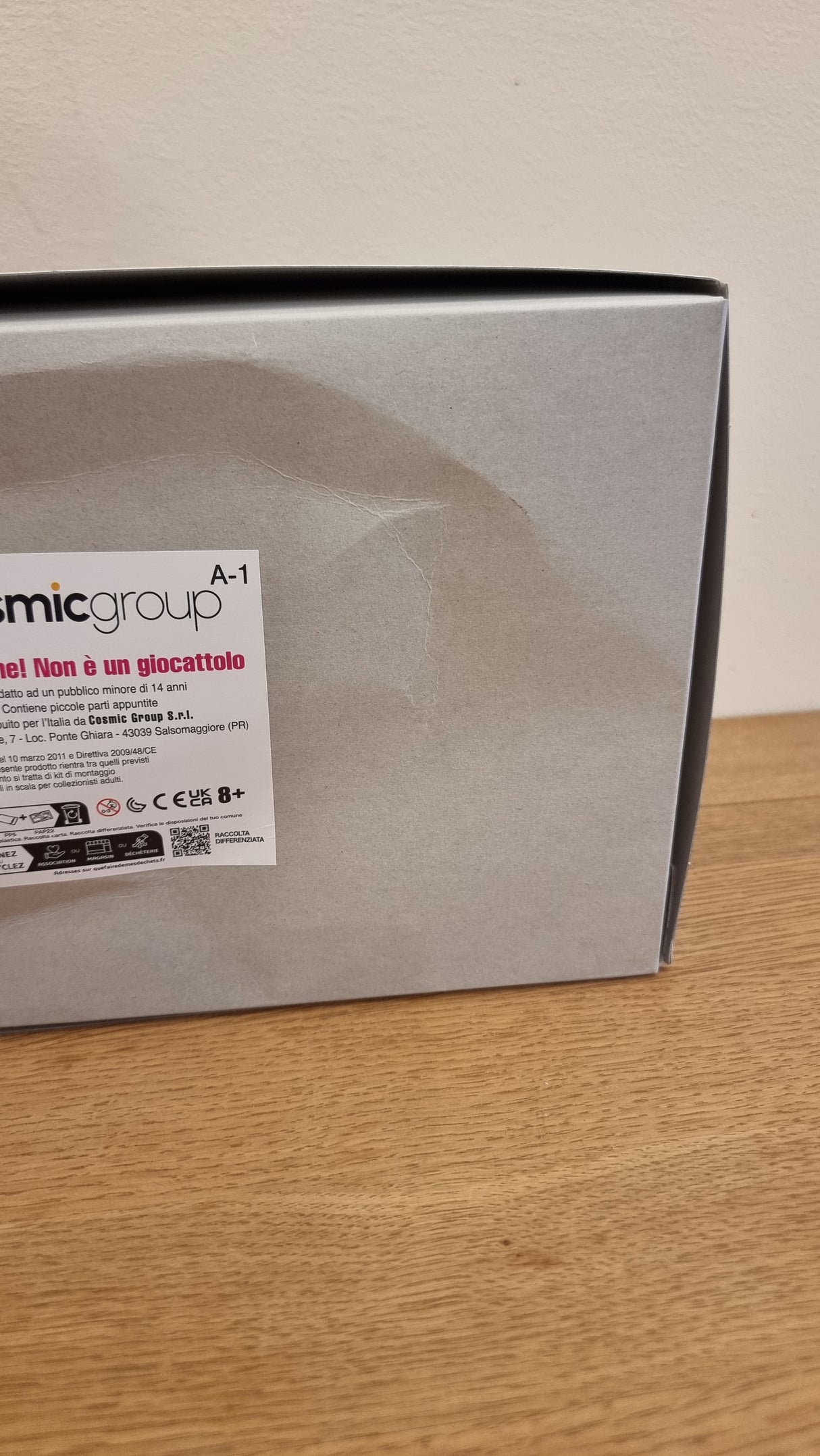 HG Darilbalde 1/144 - Damaged Box (3)