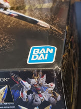 MGEX 1/100 Strike Freedom Gundam - Damaged Box (4)